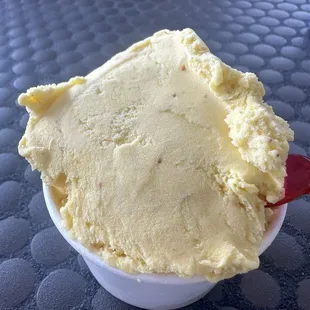 Saffron, vanilla &amp; pistachio ice cream