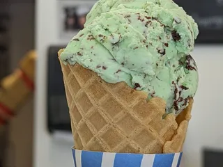 Niles Ice Cream Sweets & Eats