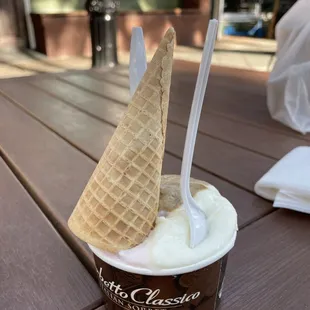 Regular Scoop with an Extra Cone on Top ($0.90)