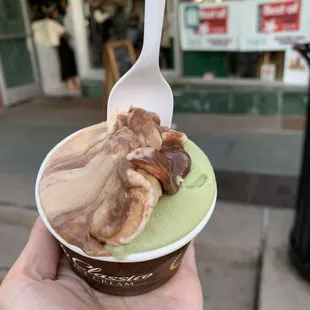 Peanut butter &amp; Green Tea