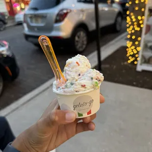 Gelato - Birthday Cake