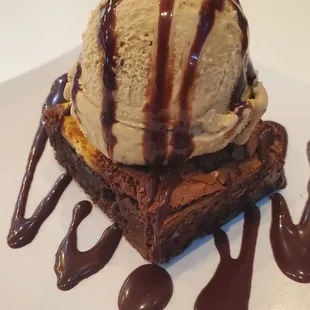 Brownie with Gelato