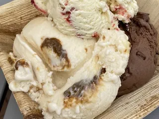 Creek Ice Creamery