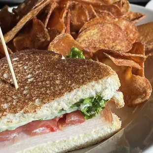 Turkey club with pub chips