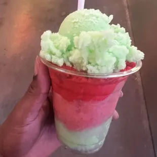 Okay I am completely obsessed with this place , it's Tigers  Blood  till the day I die. The green apple is a great mix as well.