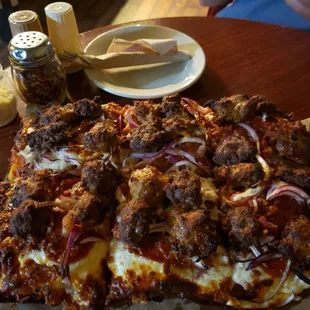 Carnivore pizza
