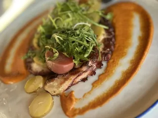 Whitestone Restaurant & Bar