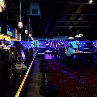 Superb service and Vegas-style ambiance!