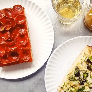 Naturally-leavened pizza with the heart of a Sicilian square.