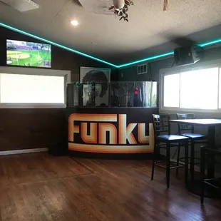 Dj Booth