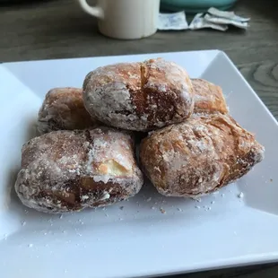 Croissant Beignets