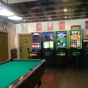 Slot Machines &amp; Pool Table