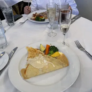 Mother&apos;s Day brunch, pork tenderloin &amp; chicken crepes