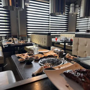 sushi and sashimi, interior