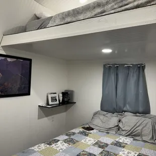 The room inside the cabin