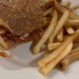 Chicken Parm Sangwich