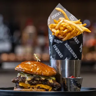 DOUBLE-DOUBLE SMASH BURGER