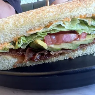 ULTIMATE AVOCADO BLT
