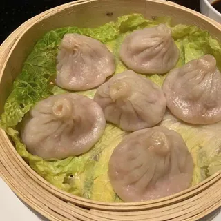 Shanghai Soup Dumpling (6 pc)