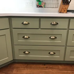 From cupboard to drawers