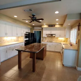 Check out the added seating!!! New shaker fronts and drawers. Great work