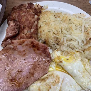 Breakfast made perfectly, I wish I can take this back home in Orlando Florida. The corn hash was my top favorite on the plate.