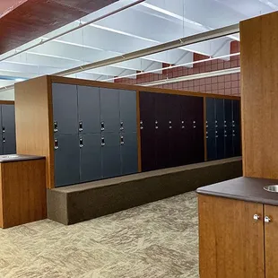Locker room at 132nd &amp; Center Genesis