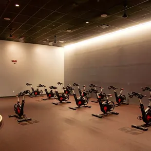 GroupX classes like never before. Make sure to take an invigorating cycling class at our East Harry location!