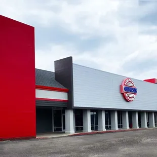 East Harry Genesis exterior