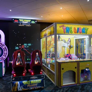 Come check out our thrilling indoor arcade, right next to Blast Off Bay Indoor Waterpark!