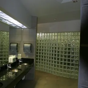 Genesis Hutch Location Locker Rooms