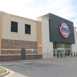 Genesis Health Clubs' Liberty gym has Kansas City's best group fitness, yoga and personal training. Come see us today!