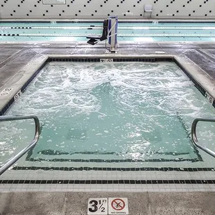 Tara Plaza Indoor Whirlpool