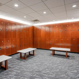locker room at westroads Genesis