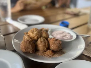 Peach Valley Cafè