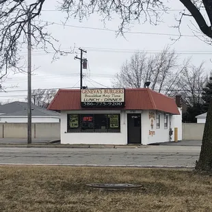 a view of the outside of the restaurant