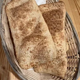 ows two pieces of bread in a basket