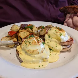 Eggs Benedict