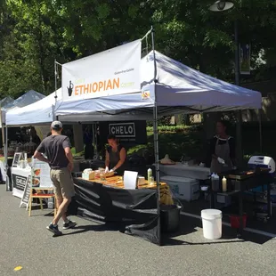 Geni&apos;s Ethiopian at the Mercer Island Farmers Market on a Thursday.