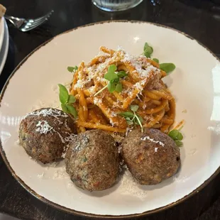 Meatball Trio with spaghetti