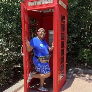 Around the world London/Epcot