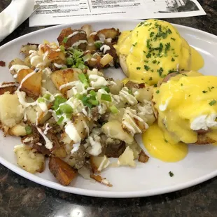 Classic Eggs Benedict w/Yolo Potatoes