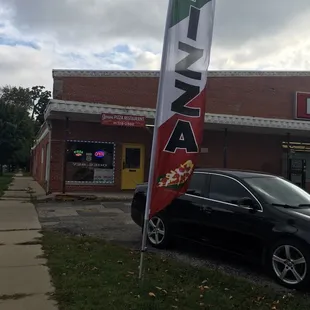 Genoa pizza in Downtown Delavan,Wi