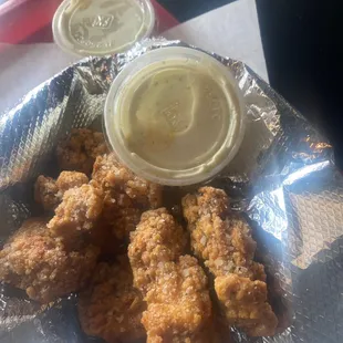 chicken wings and fried chicken, food