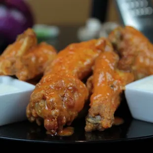 chicken wings and fried chicken, fried chicken wings, chicken wings, poultry, food, bbq wings, bbq chicken, fried chicken, chicken