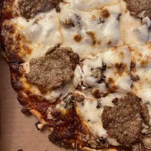 Geno's Special Pizza