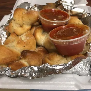 Garlic knots