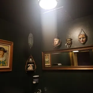 Bathroom decor