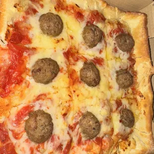 10" PIZZA with meatballs