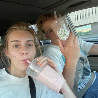 Chocolate Pb Banana Shake